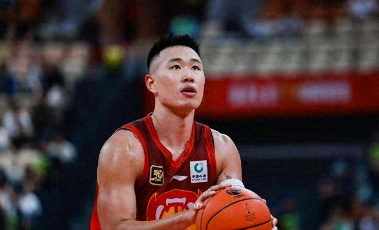 九游娱乐-告别辽粤争霸！CBA联赛格局重新洗牌，贺希宁庞峥麟徐昕有新消息